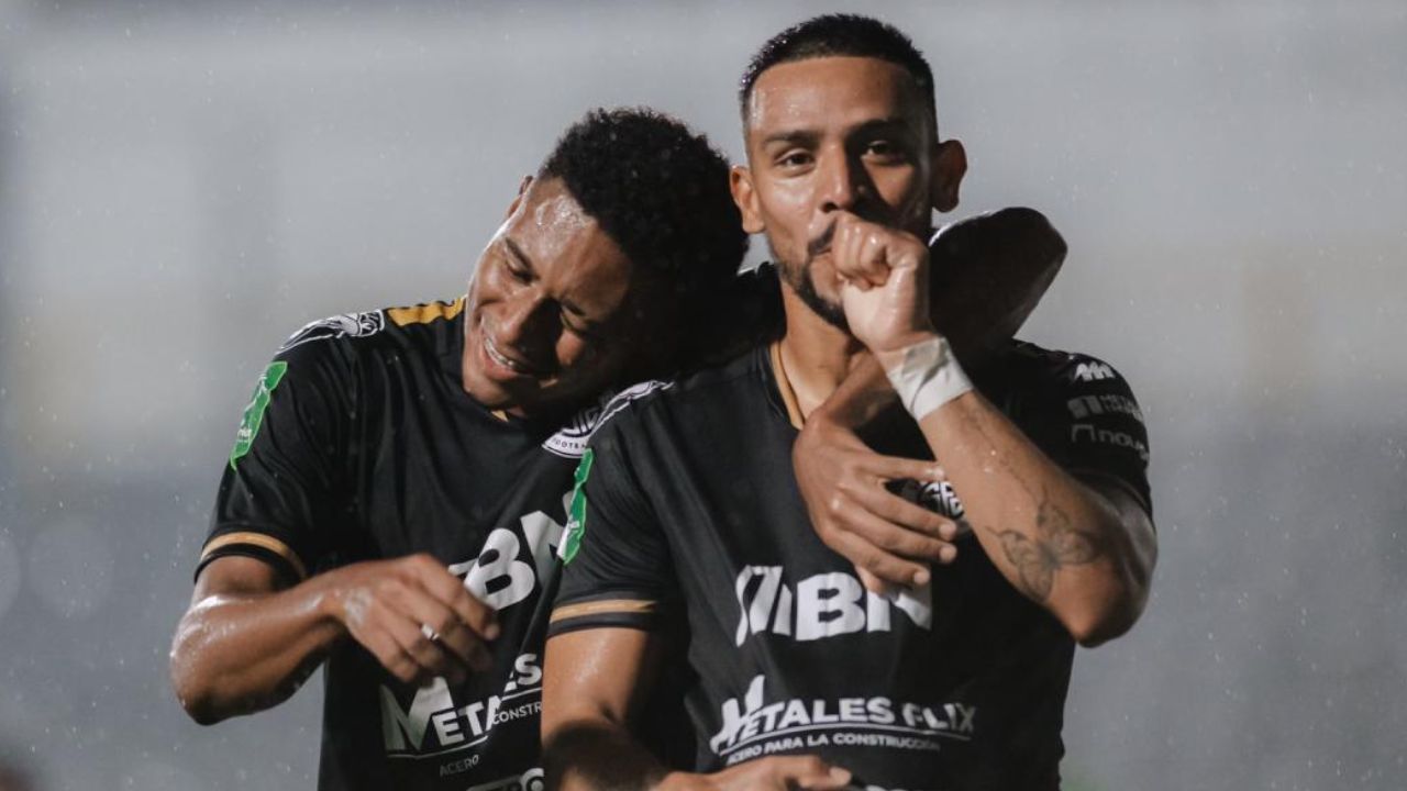 Alejandro Reyes termina con la novela y confirma su club para el 2025