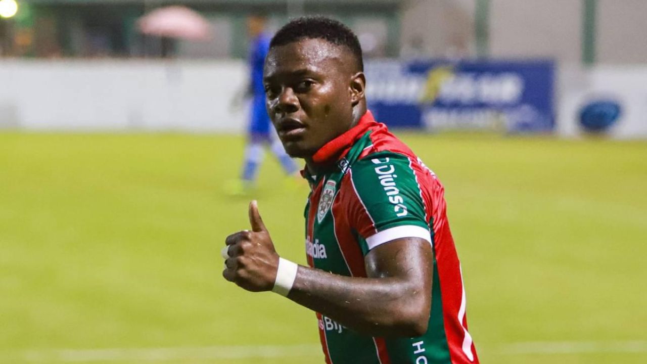 Júnior Lacayo se olvida del Marathón y ficha con club extranjero