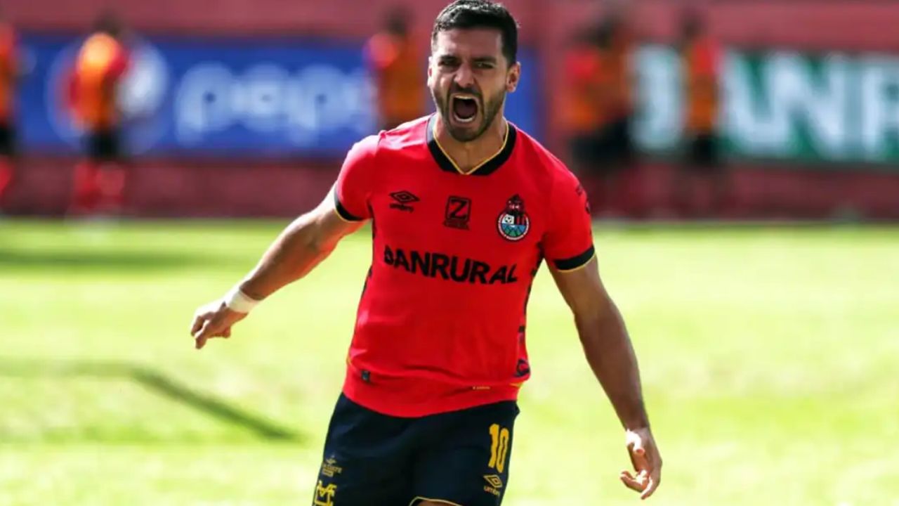 Matías Rotondi en la órbita de dos clubes grandes de la Liga Nacional para 2025