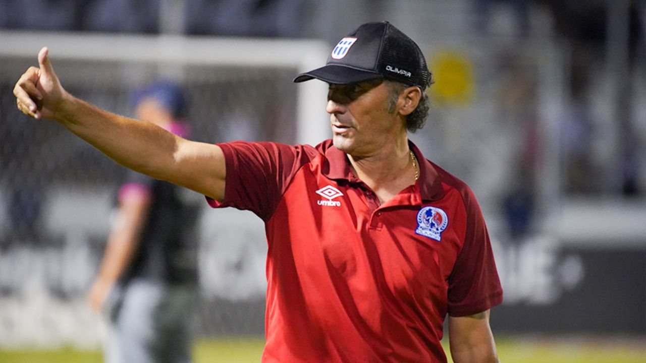 La razón real por la que Pedro Troglio se marcha del Olimpia y regresa a Argentina