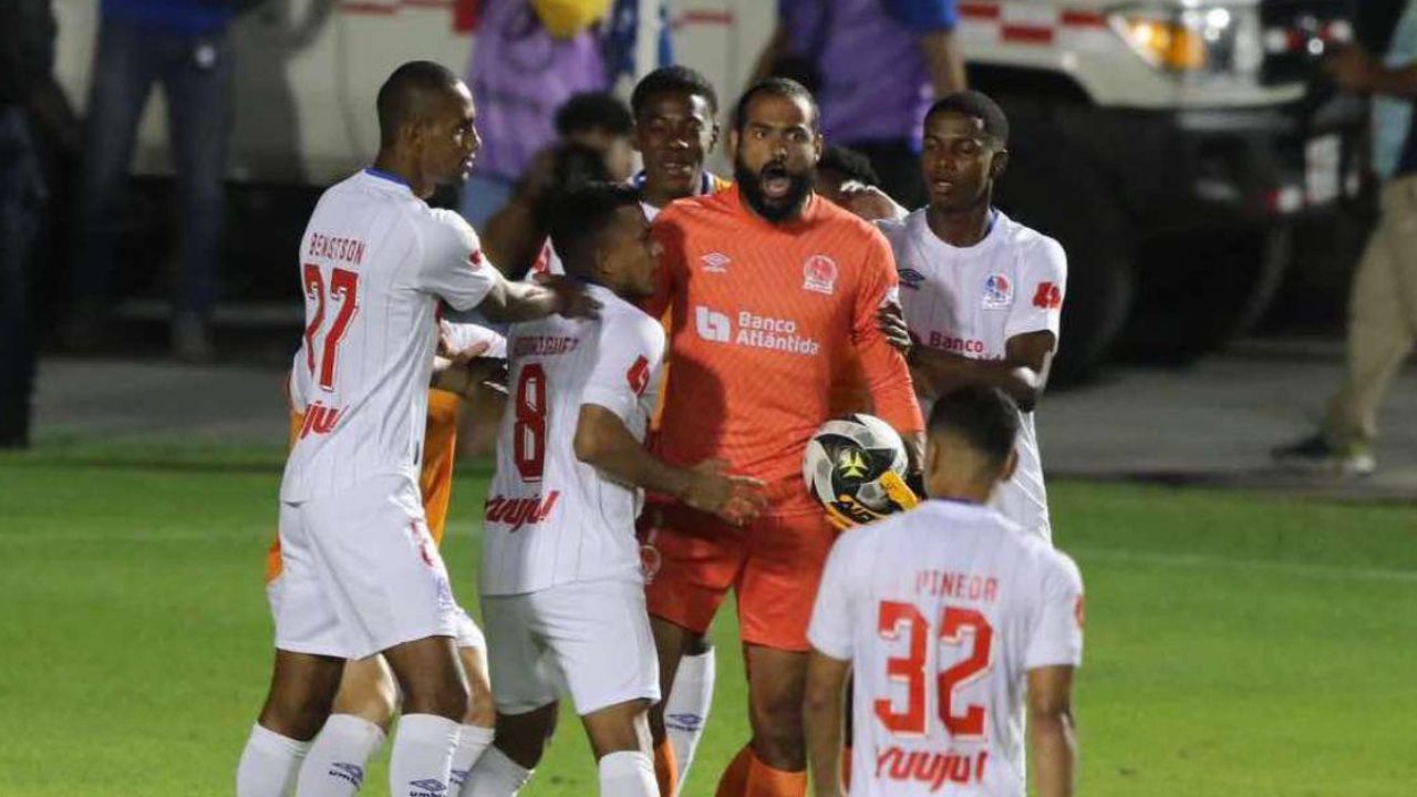 Olimpia podría fichar a nuevo defensor de cara al torneo Clausura 2025