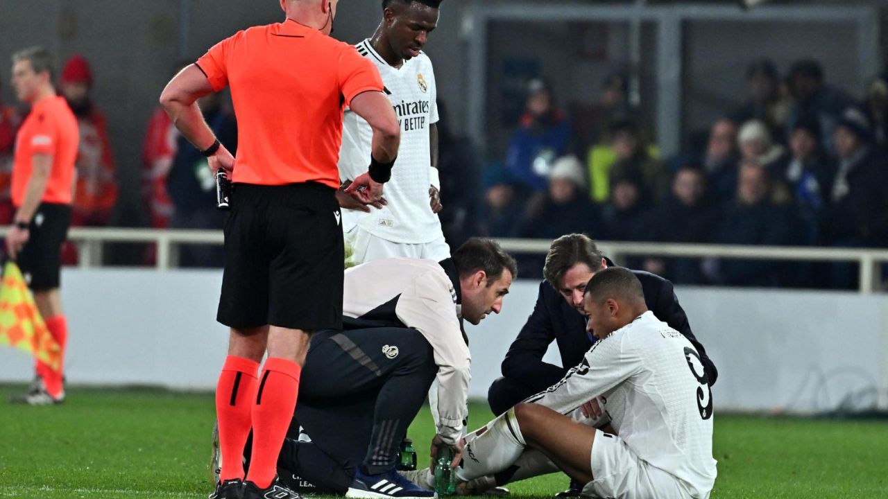 Real Madrid confirma la lesión de Mbappé y enciende las alarmas en el camerino