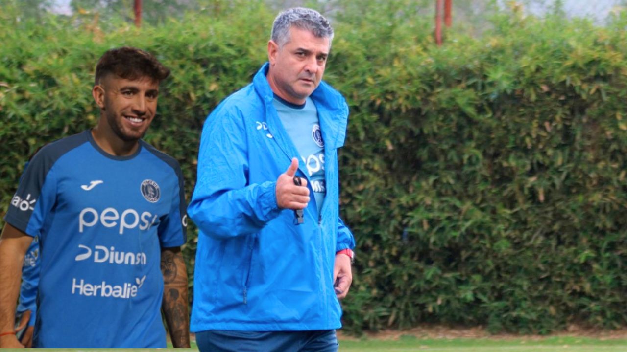 Diego Vazquez reacciona a la partida de Agustín Auzmendi a Godoy Cruz