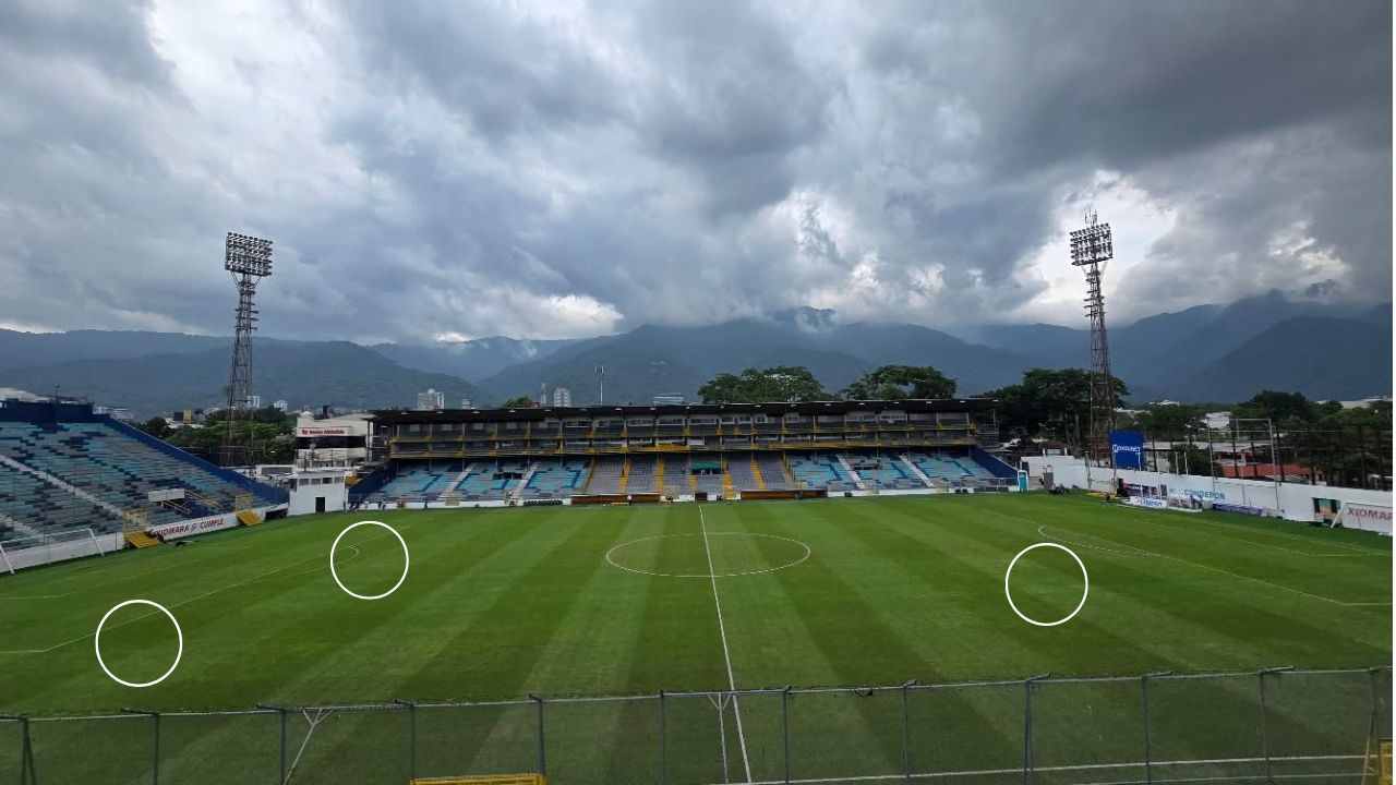 Grama del estadio Morazán presenta problema en pleno inicio del torneo