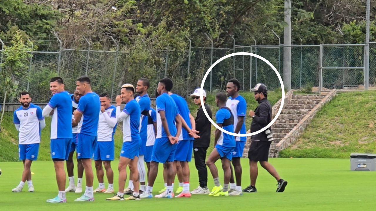 Alberth Elis, la sorpresa de Olimpia en el primer día de Eduardo Espinel
