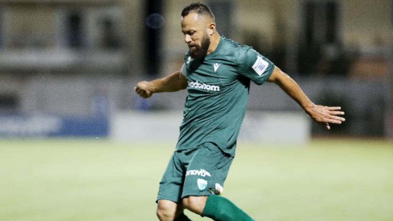 Alfredo Mejía deja el Levadiakos de Grecia y este es su nuevo club