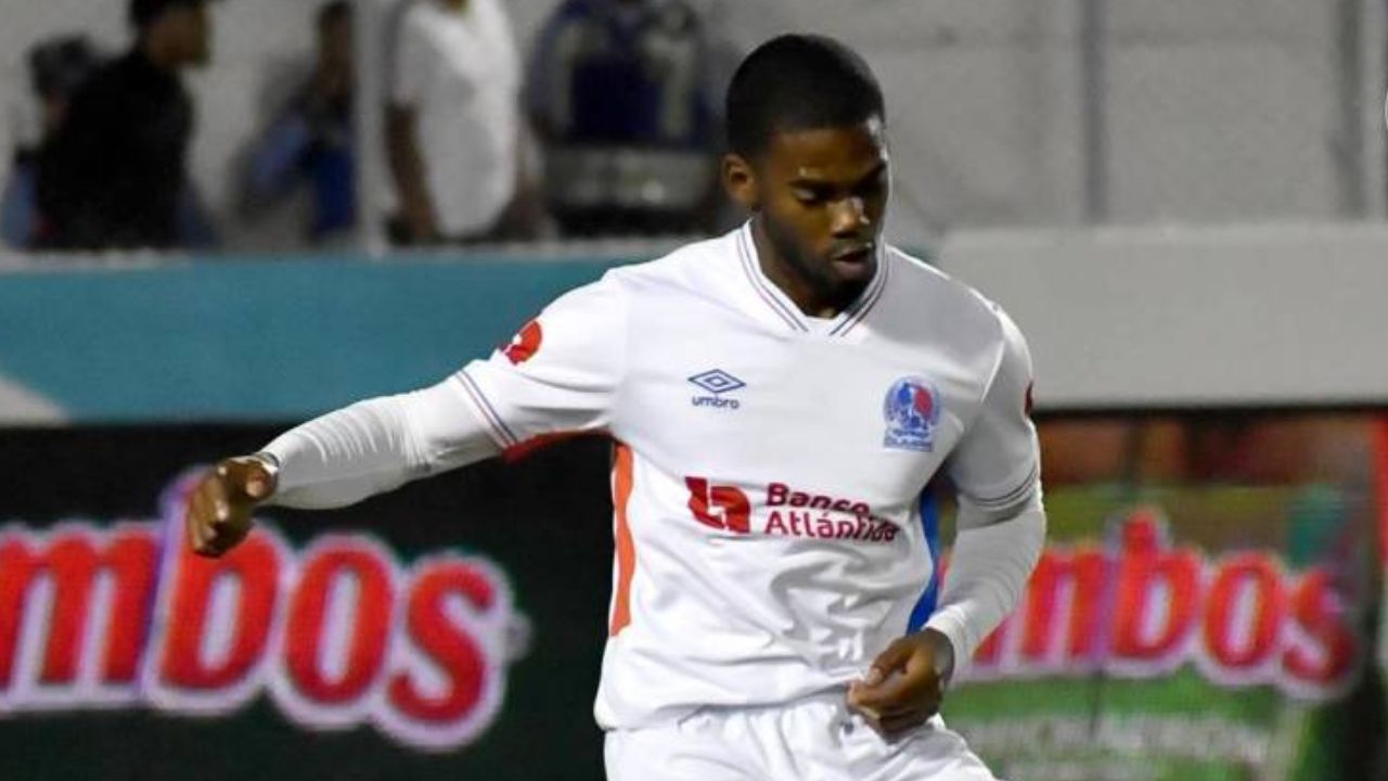 Elvin Casildo es presentado por el Victoria para el arranque del nuevo torneo Clausura 2025