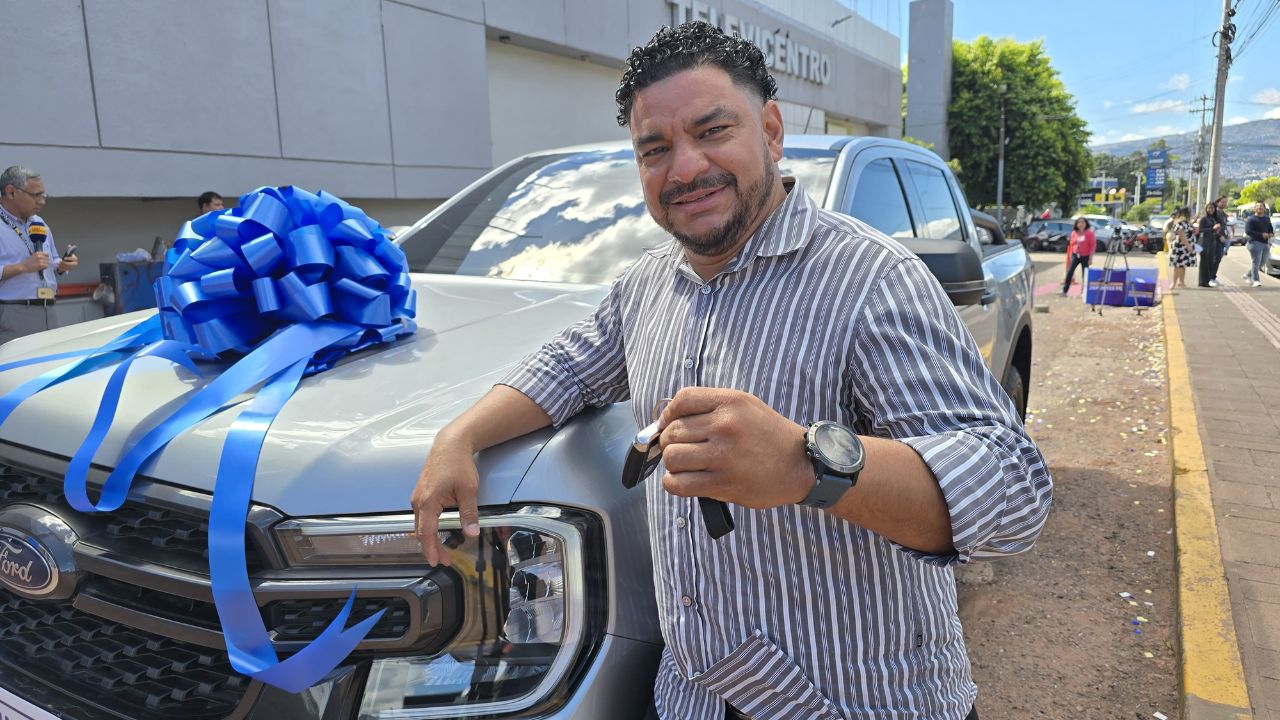 Canal Deportes TVC premia la fidelidad de sus televidentes y entrega una Ford Ranger 0KM