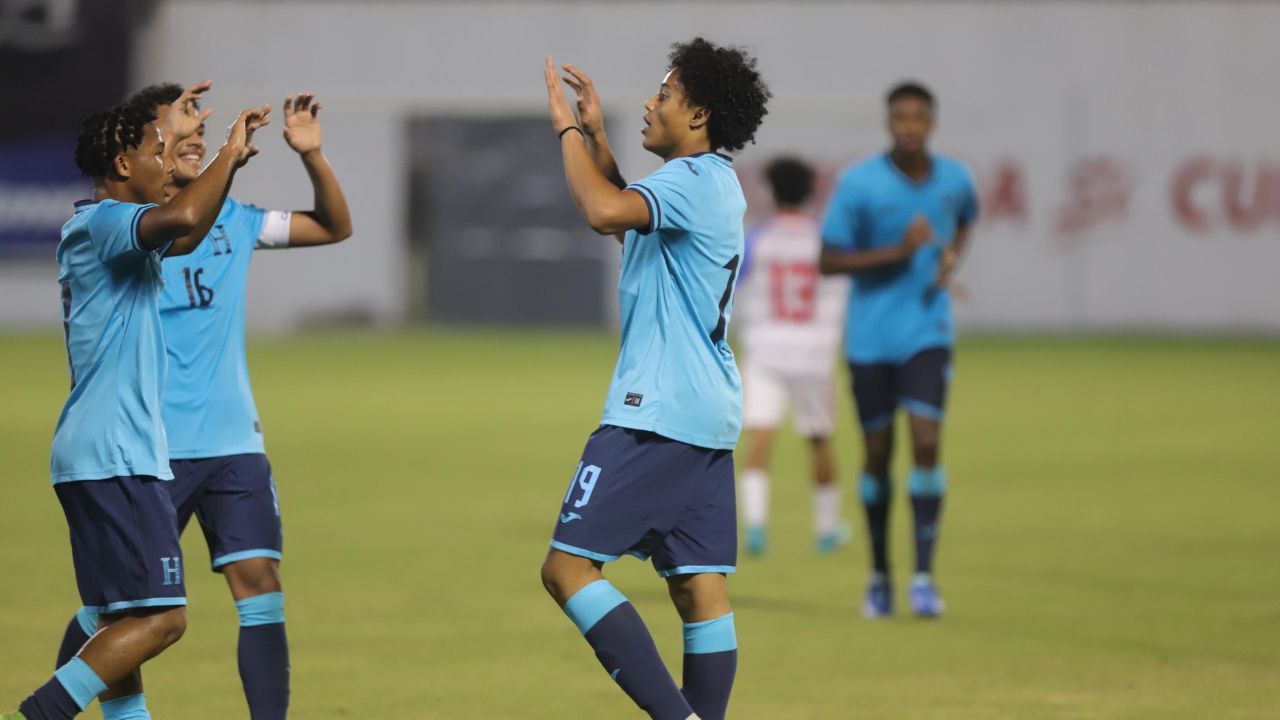 Hijo de David Suazo se estrena en su primer partido con la Selección Sub-17 de Honduras