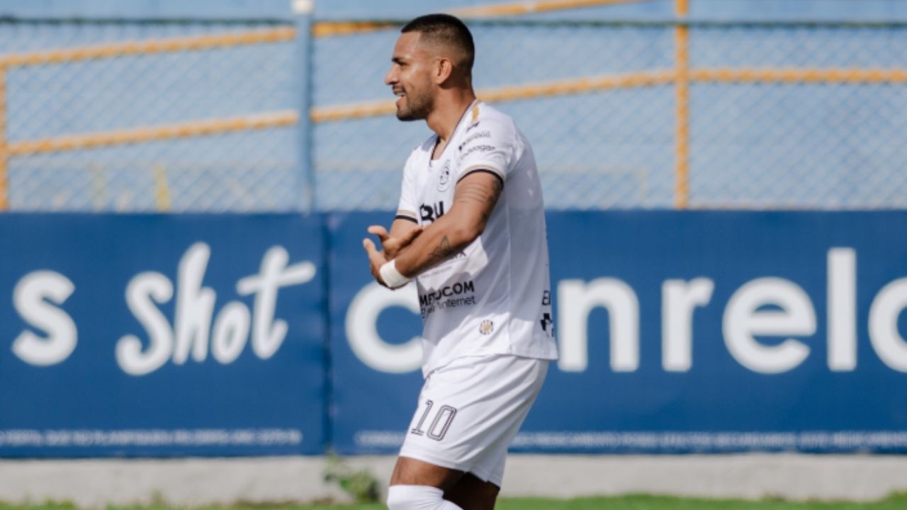 José Alejandro Reyes arranca con gol el torneo Clausura 2025 en Costa Rica