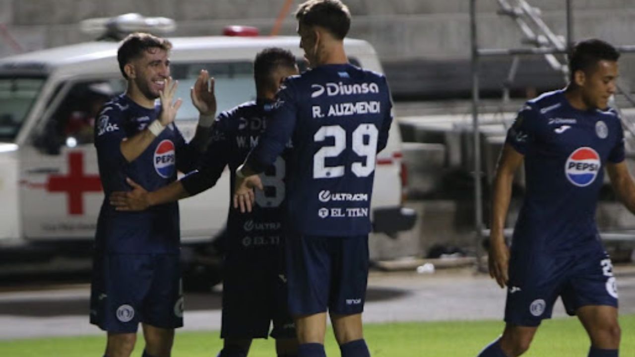 Jugador del Motagua se convertiría en el legionario al fichar con club de España