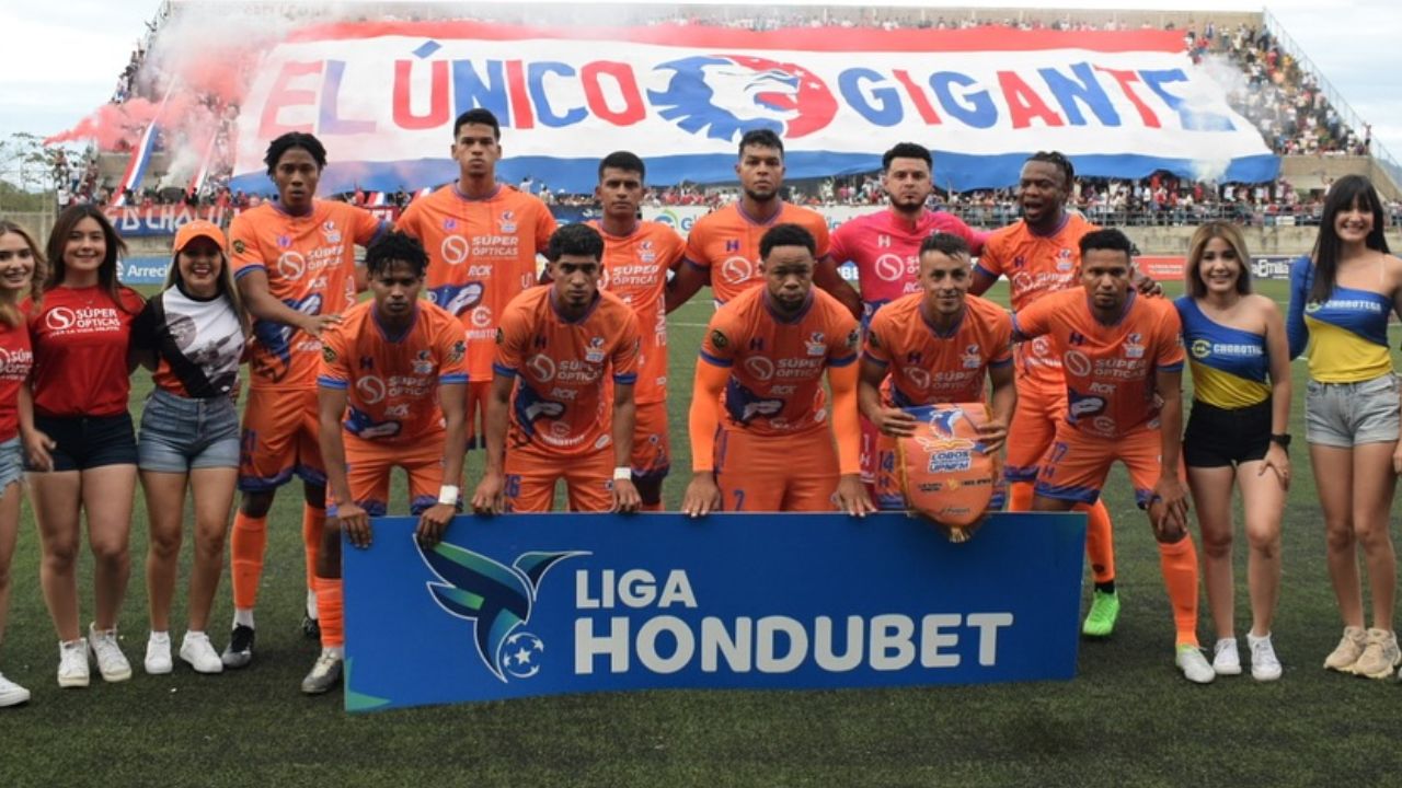 Lobos UPN sigue encendido y ficha a jugador uruguayo para el nuevo torneo Clausura 2025