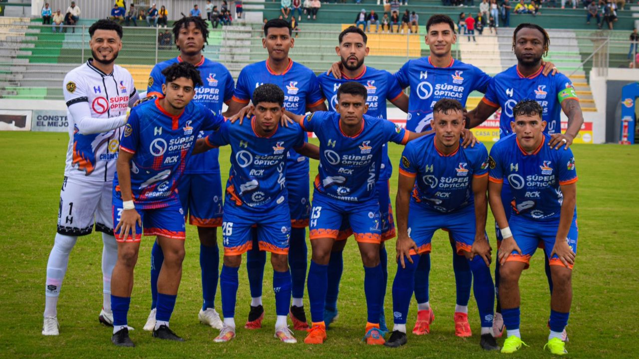 Lobos UPN reacciona tras la polémica invalidación de un gol ante Génesis