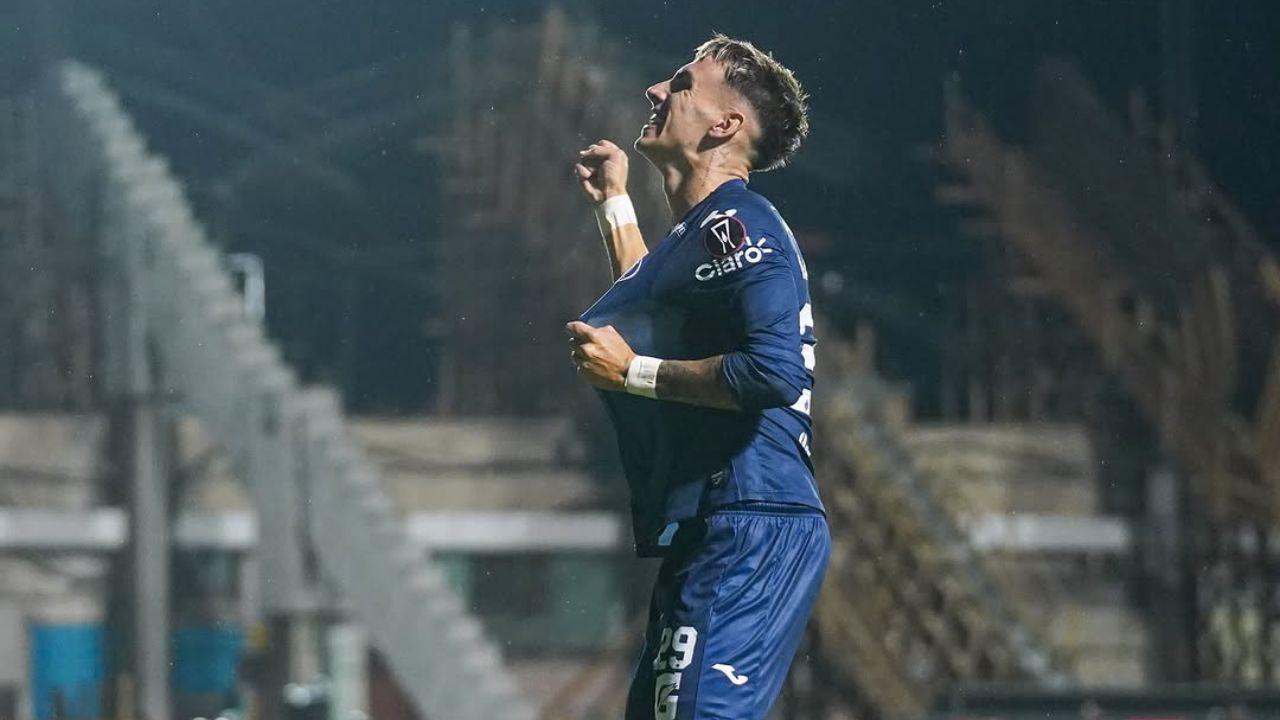Rodrigo Auzmendi es colocado en impensado club tras confirmar su salida de Motagua