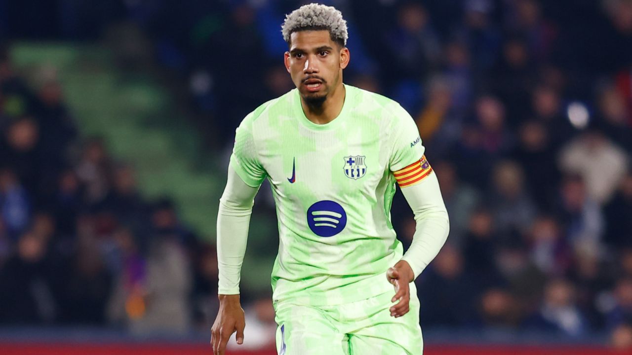 Ronald Araujo toma decisión final y elige su club para las próximas temporadas