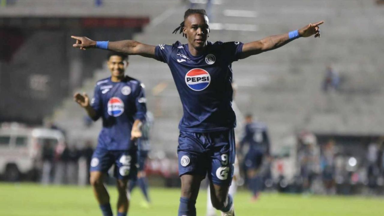 Rubilio Castillo se olvida de Motagua y ficharía con otro club grande para el Clausura 2025