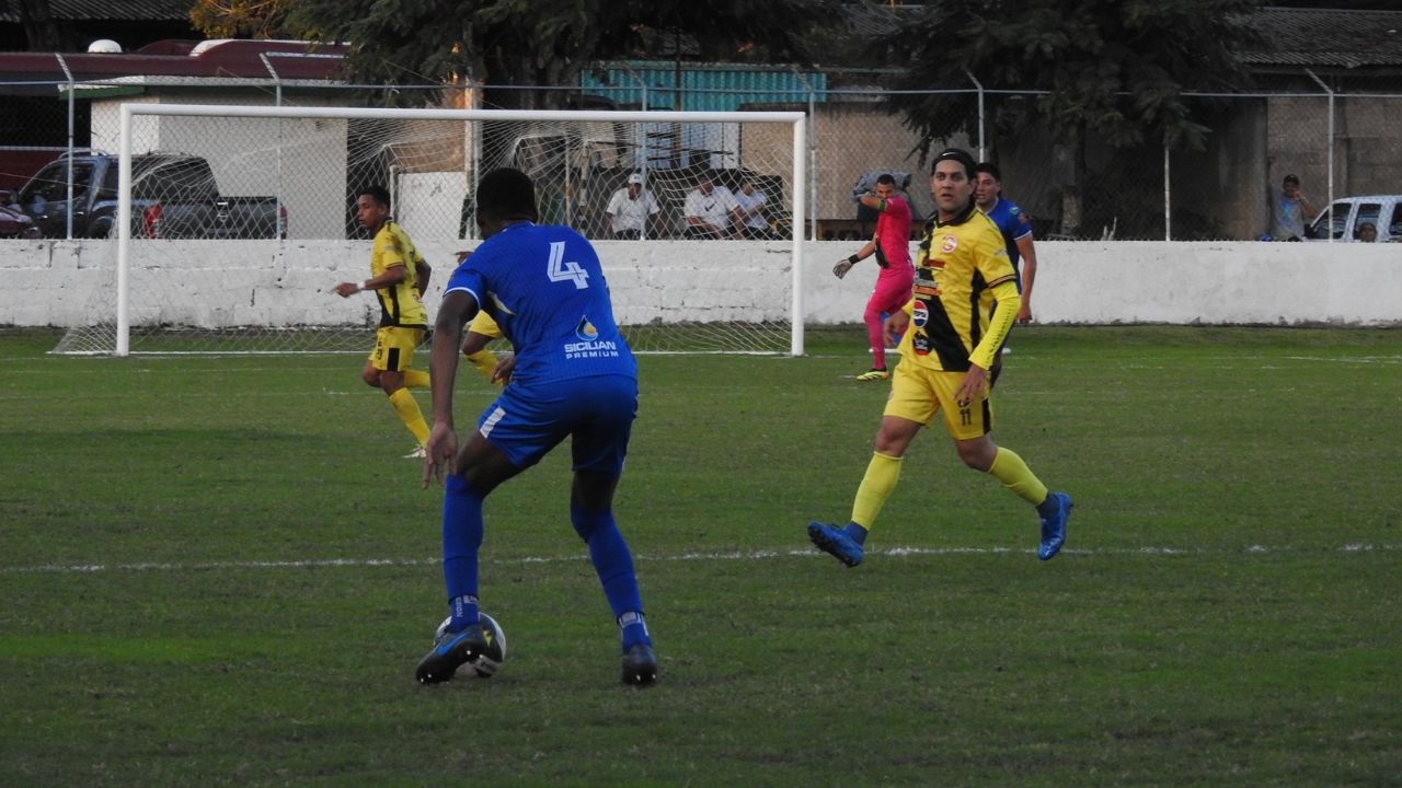 Victoria mantiene a raya a Génesis y se lleva los tres puntos