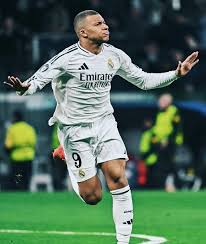 Kylian Mbappe poniendo la calmá en el Bernabeú