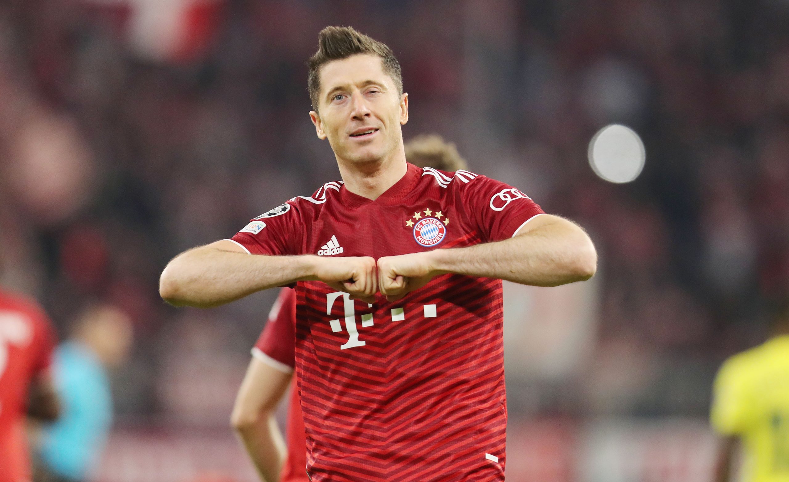 Rober Lewandoski haciendo su caracteristica celebración
