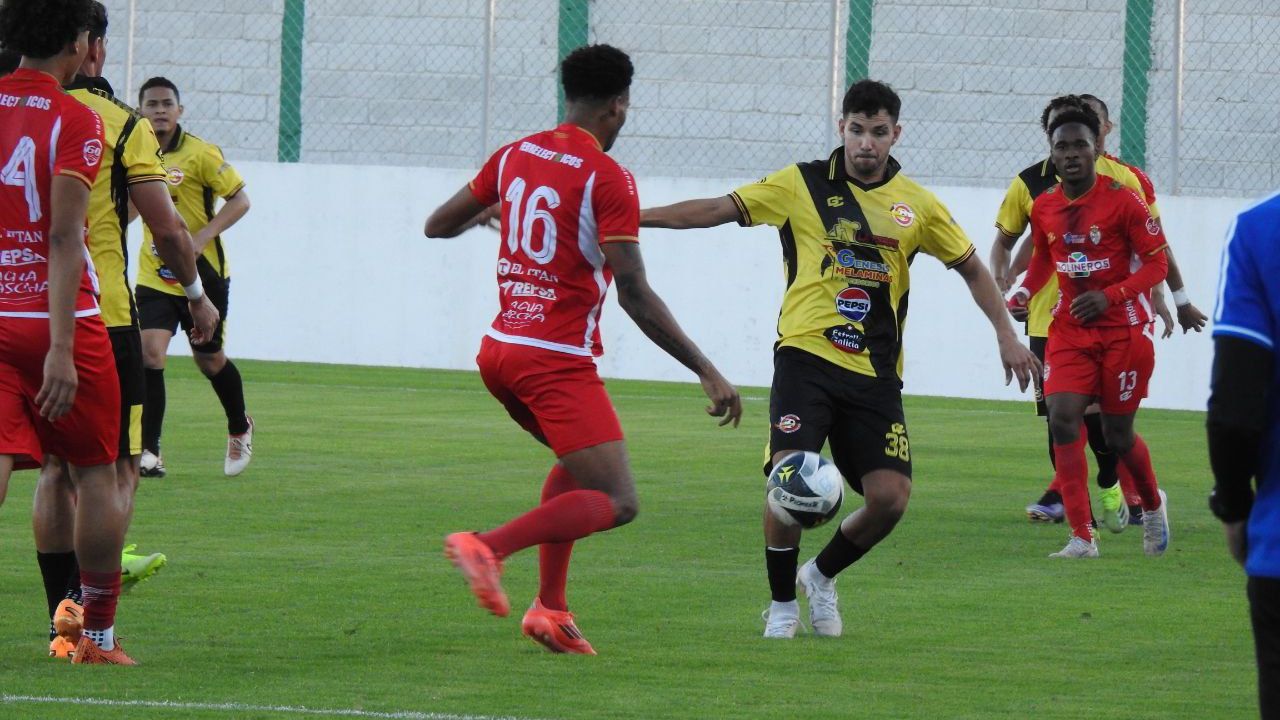 Génesis rescata un empate vs Real Sociedad y se reparte los puntos en casa