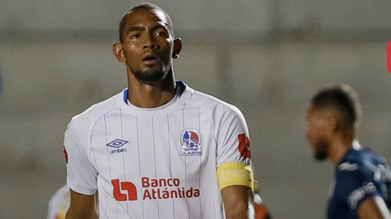 Olimpia le gana el clásico al Motagua con doblete de Jerry Bengtson