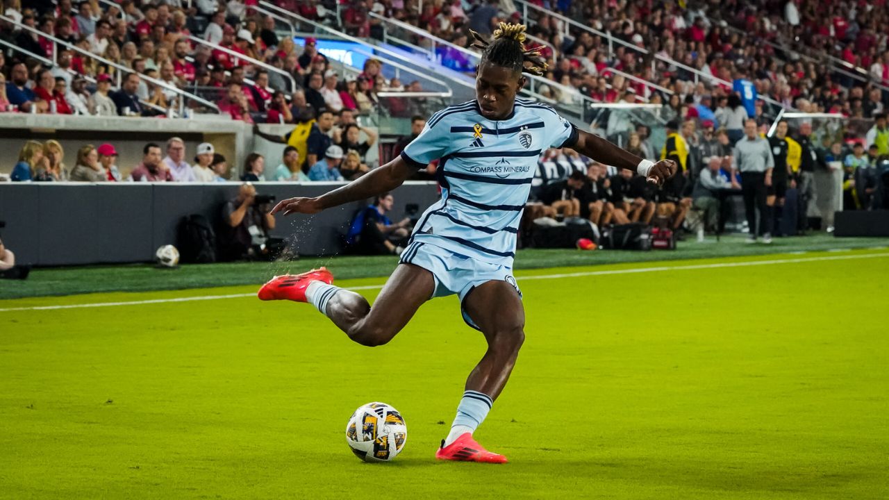 Alenis Vargas se pronuncia tras repentina salida del Sporting Kansas de la MLS