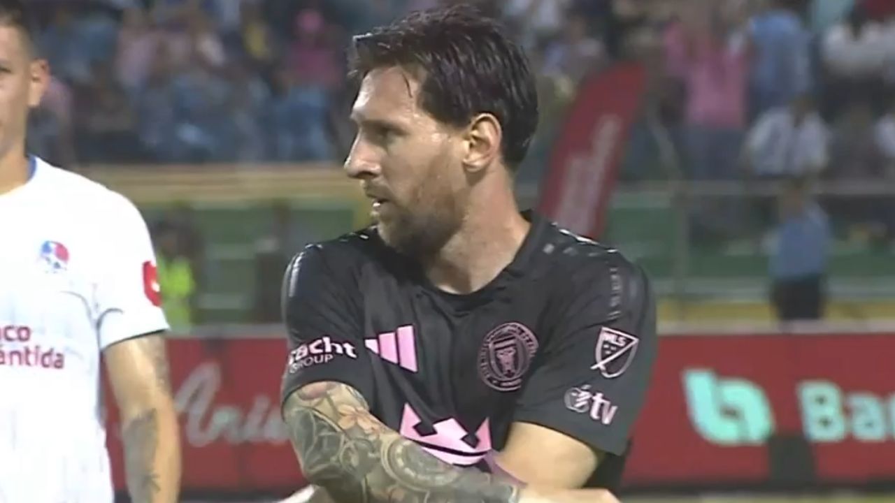 Este fue el jugador del Olimpia que se quedó con la camiseta de Lionel Messi