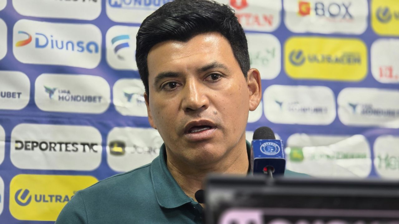 Orlando López toma drástica decisión en Lobos UPN tras goleada ante Motagua