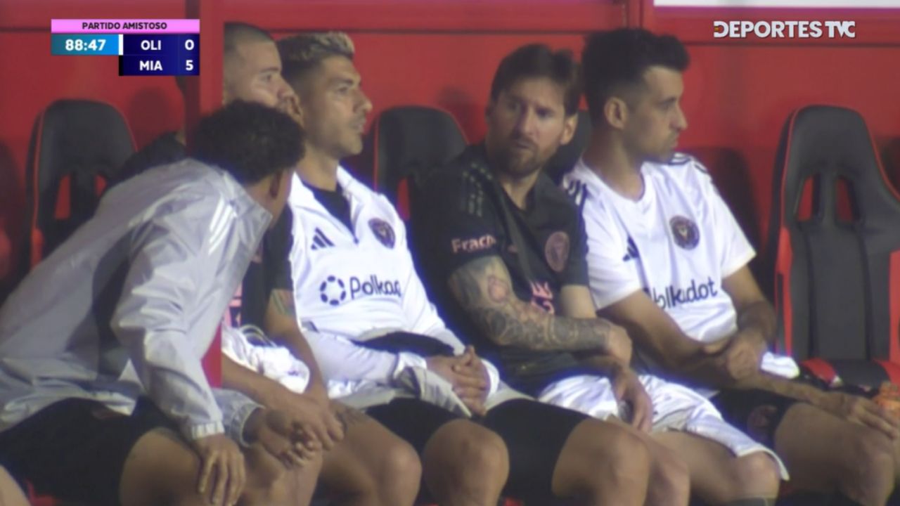 La curiosa plática de David Ruíz con Messi en medio del partido ante Olimpia