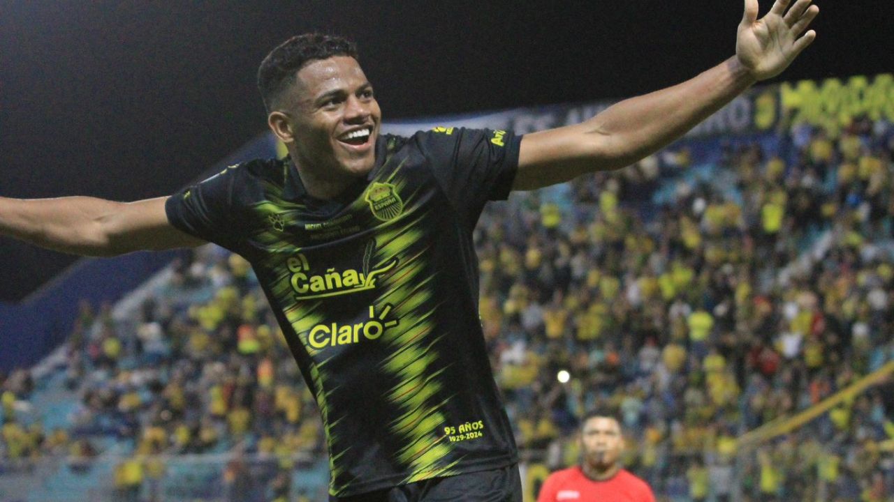 Yeison Moreno revela que un jugador lo manoseó en pleno partido