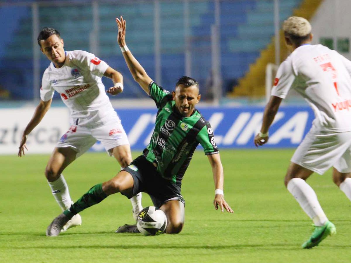 Escudos de el Olimpia vs Juticalpa