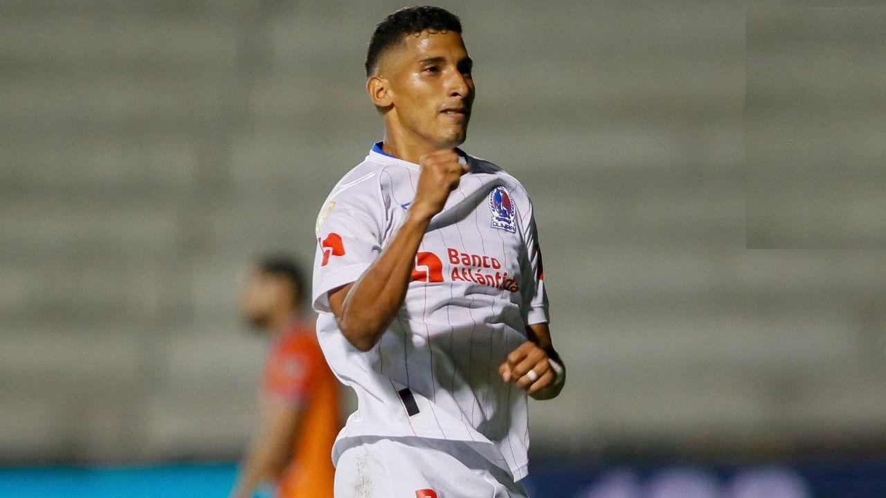 Olimpia venció sin problemas a Lobos UPN y lo deja en coma