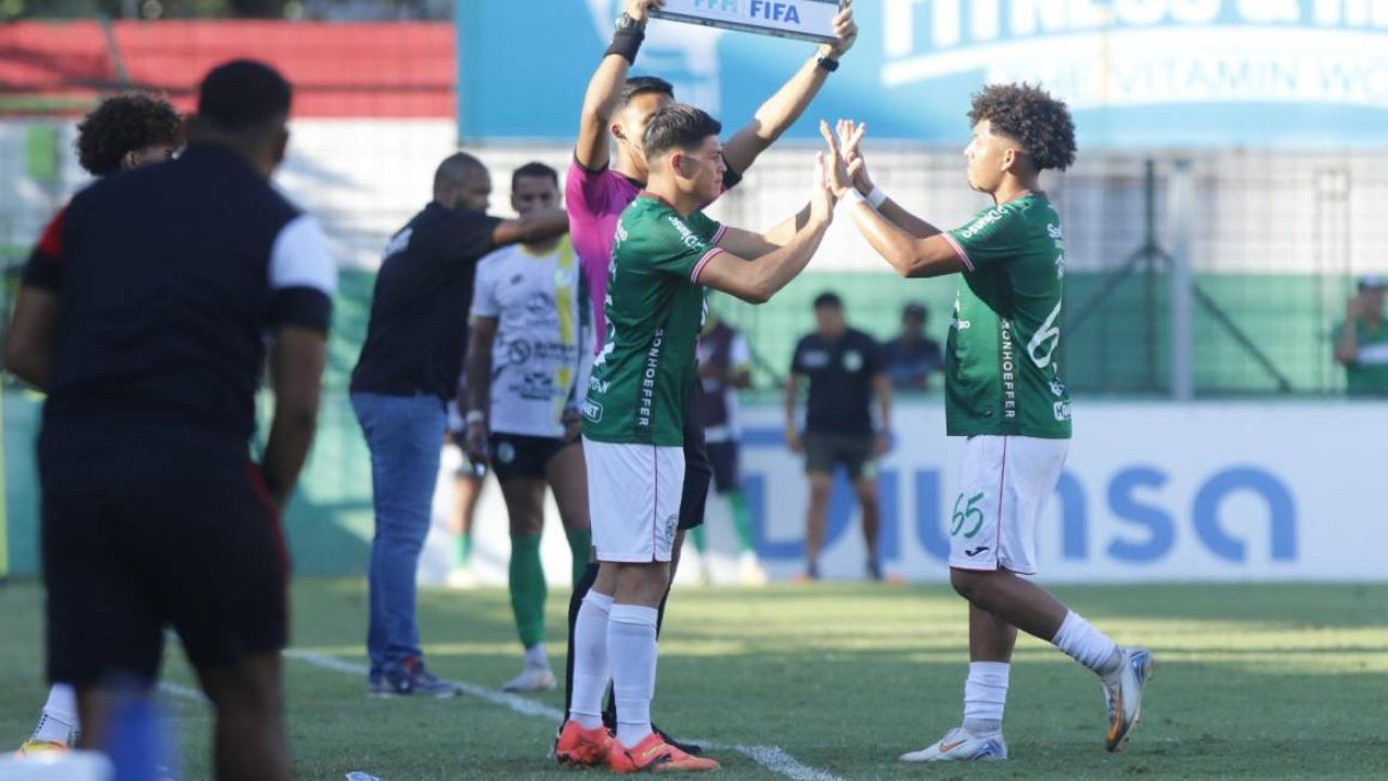 Chelito Martínez revela lo que habló con Manolo Keosseián para regresar a la cancha