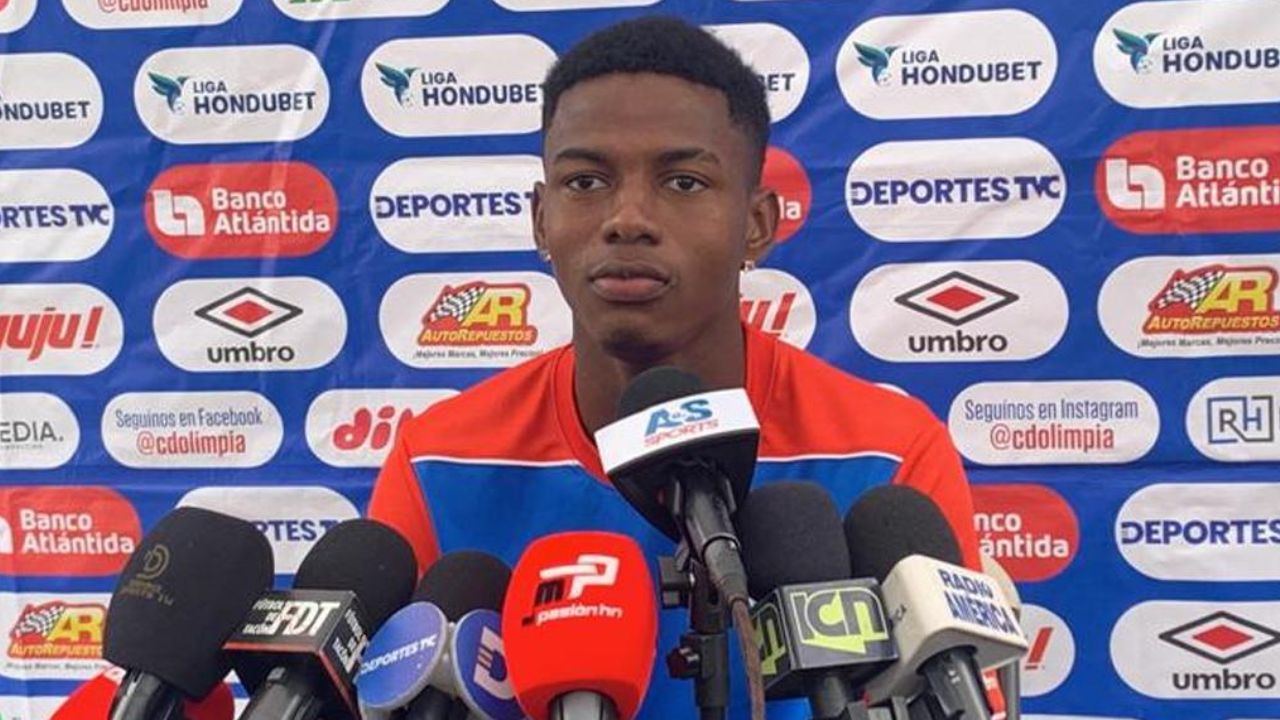 Julián Martínez revela la dos ofertas que recibió para salir al fútbol extranjero