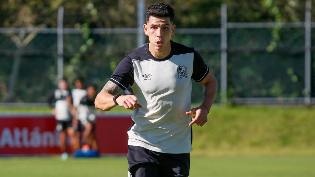 La nueva decisión que tomaron en Olimpia con Oliver Benítez