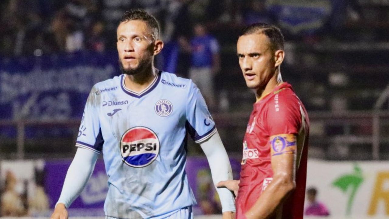 Los postes le niegan el triunfo a Motagua en polémico empate ante Real Sociedad