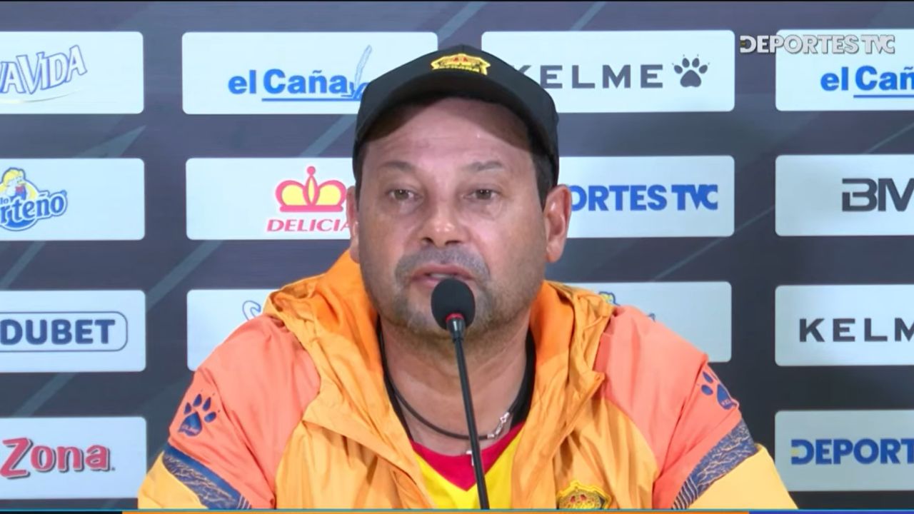 Jeaustin Campos explota por castigos a jugadores de Real España