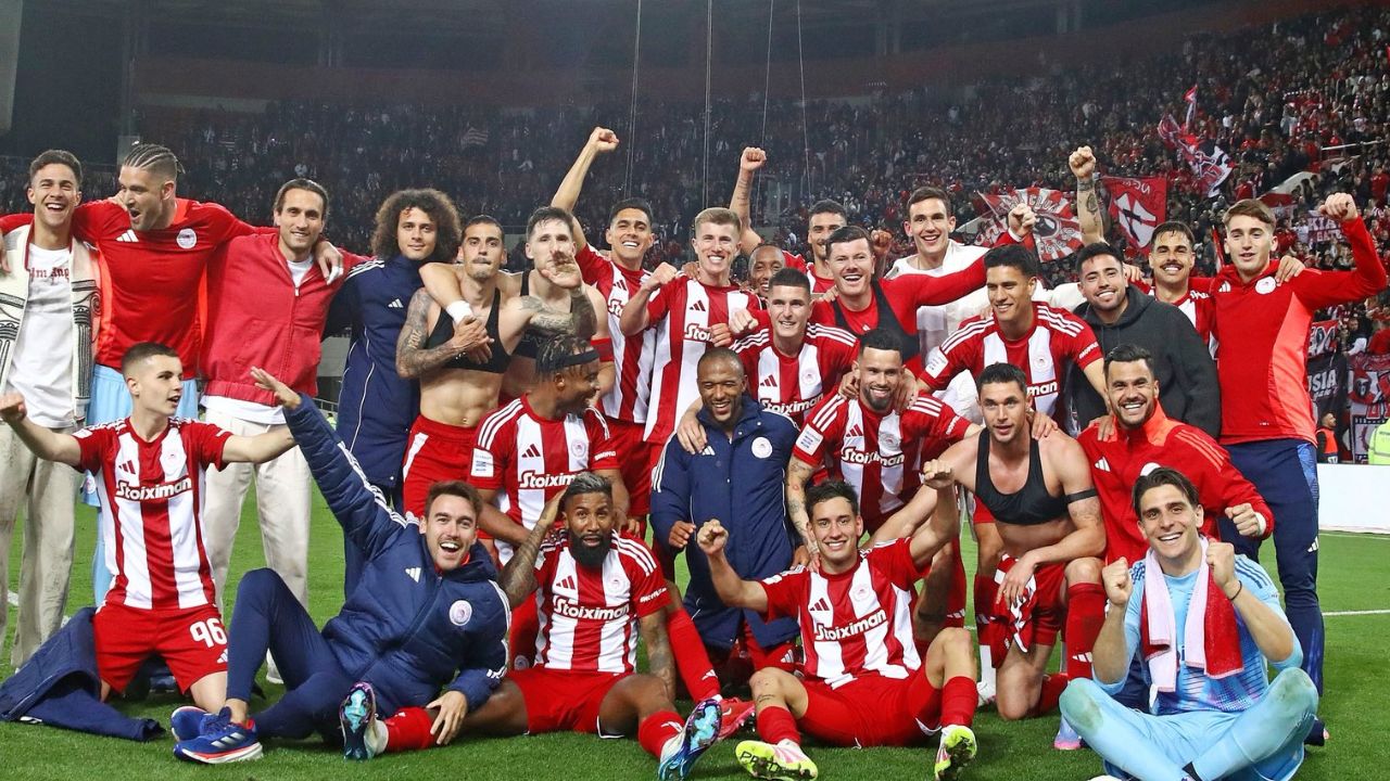 Luis Palma queda campeón de la Superliga de Grecia con el Olympiacos