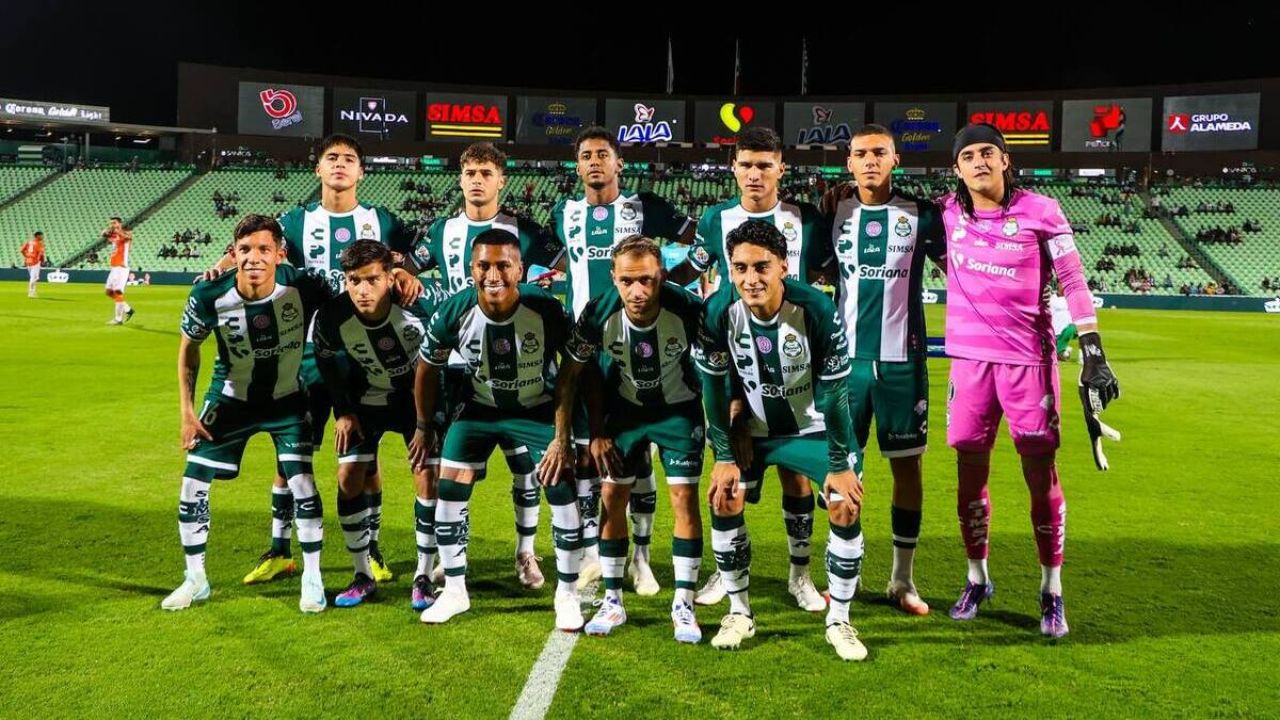 Santos Laguna emite decisión con su plantel que involucra al Choco Lozano