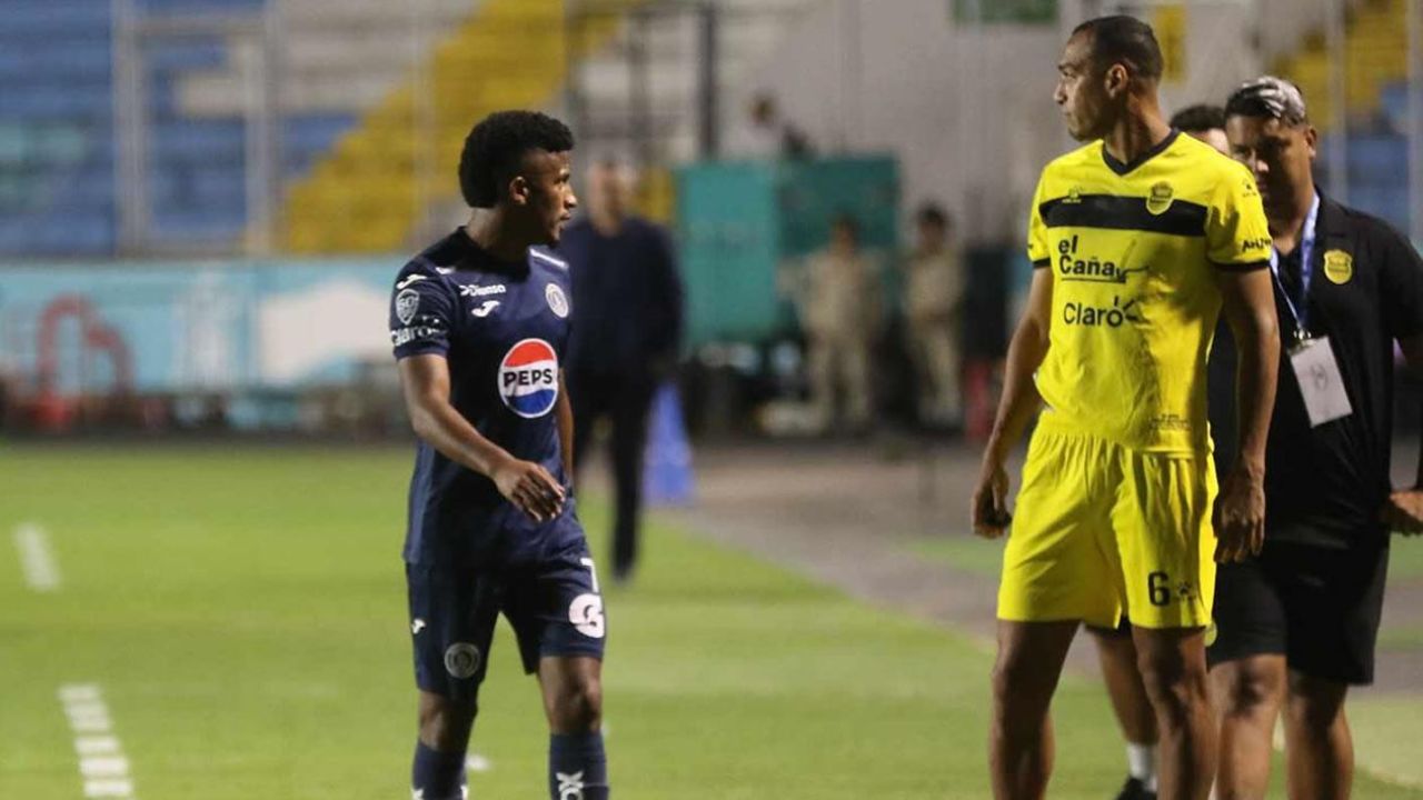 Jorge Serrano recibe polémica sanción tras expulsión contra Real España