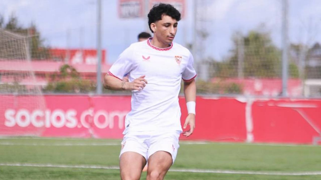 Futbolista hondureño que se destaca con el Sevilla de España