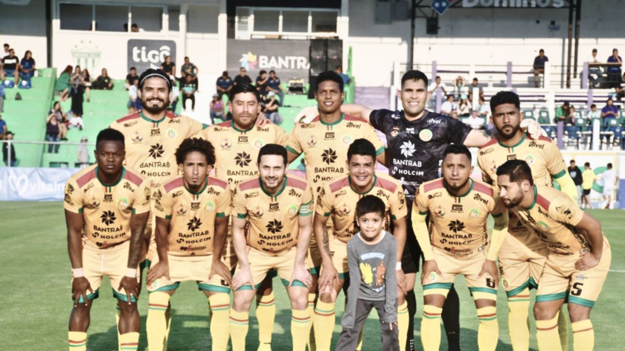 Marquense de Junior Lacayo y Hernán Medford desciende en Guatemala