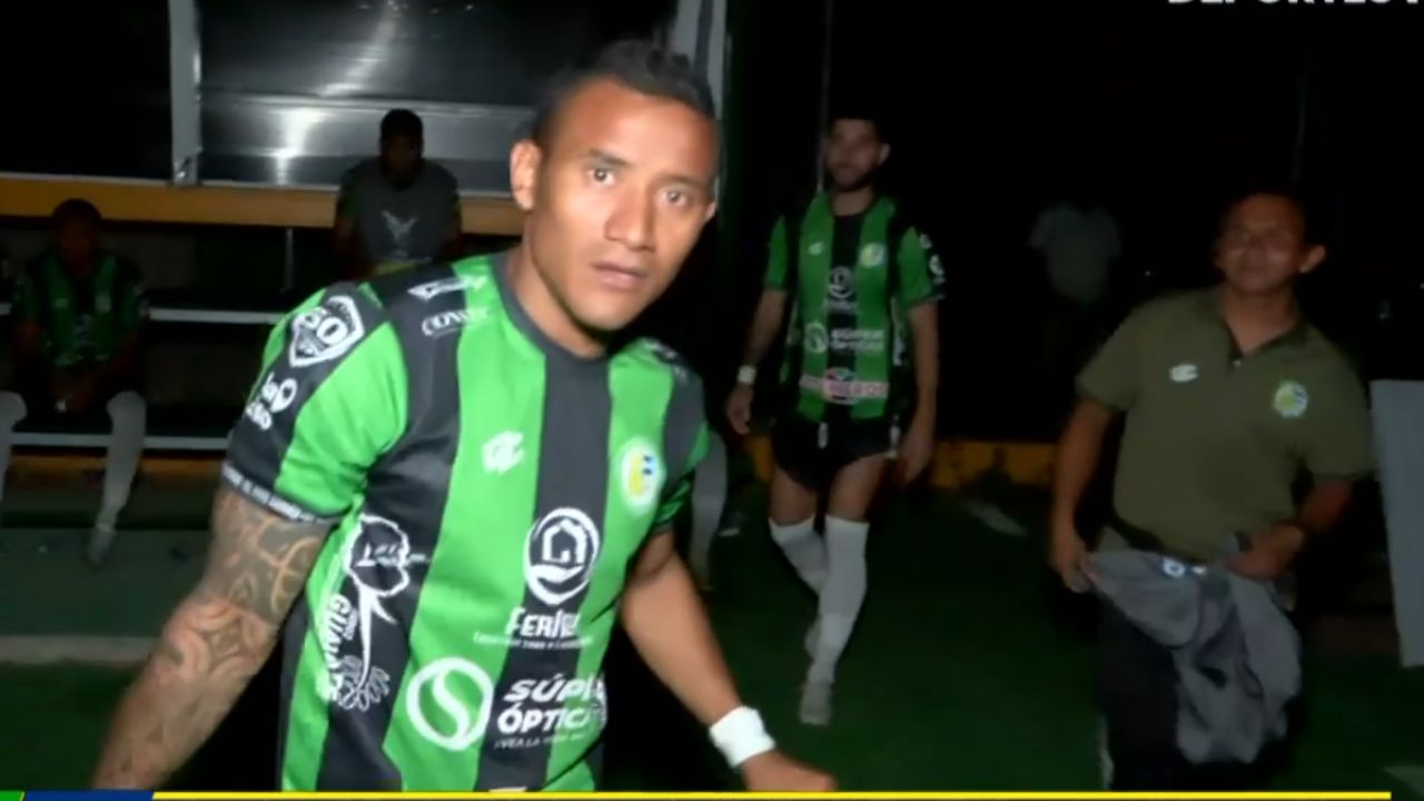 El desagradable gesto de Luis Garrido durante apagón en partido Juticalpa vs Victoria