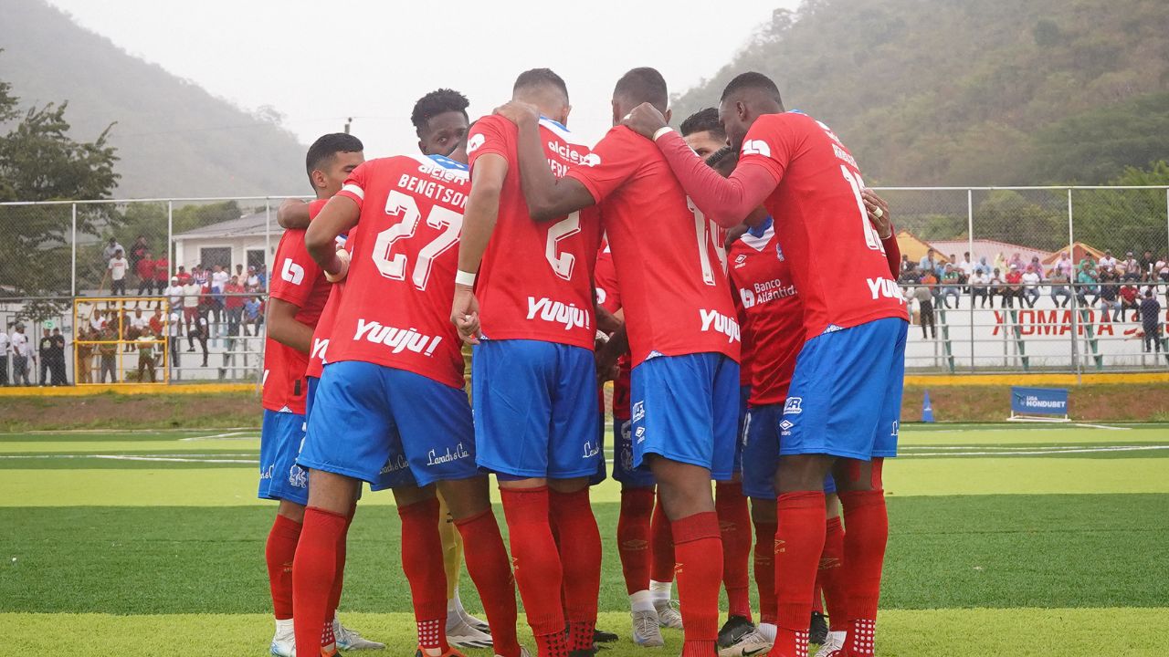 Olimpia pierde a cuatro futbolistas clave para el clásico contra Marathón