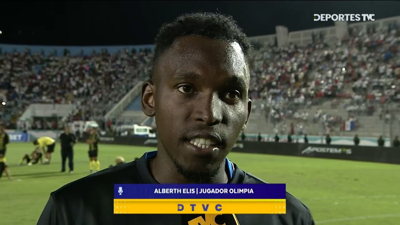 Alberth Elis se desahoga tras levantar un nuevo título con el Olimpia