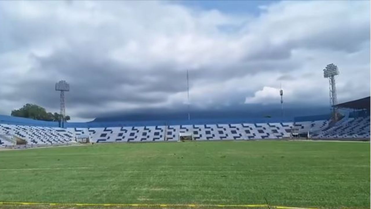 Así luce el Estadio Ceibeño con pintura nueva y sin cerco perimetral