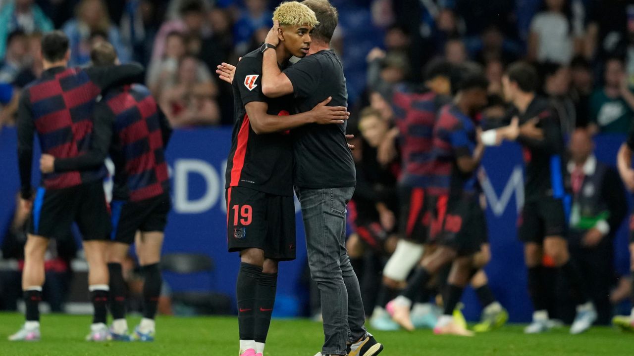 Lamine Yamal se fue a los camerinos a celebrar el título del Barcelona