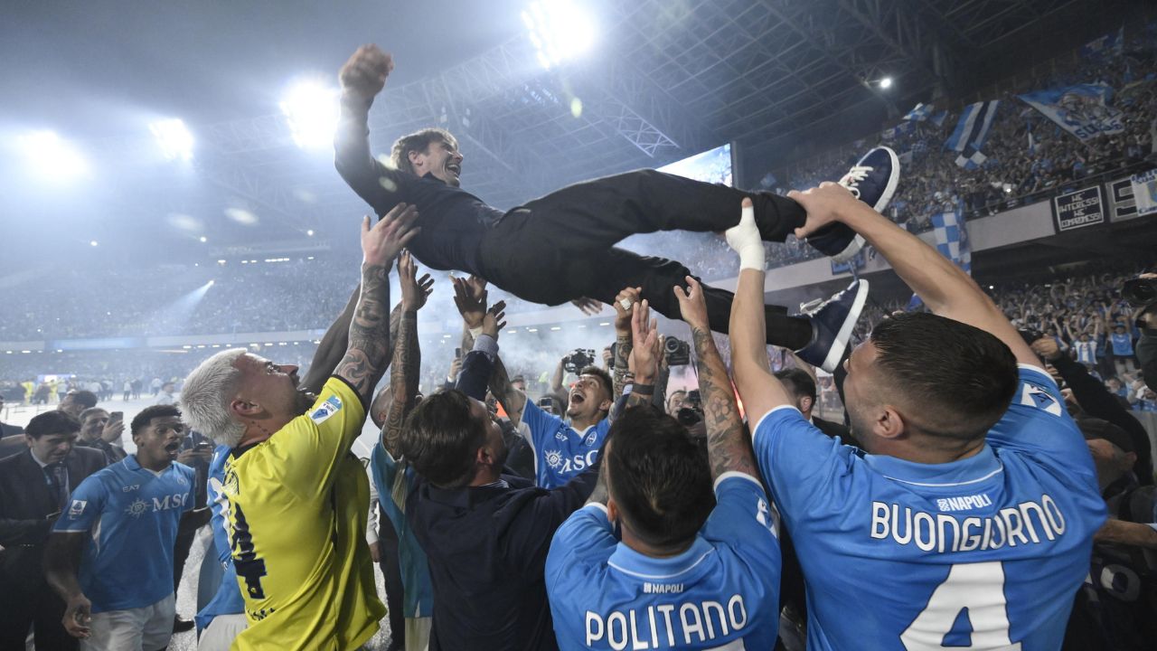 Napoli toca el cielo y vuelve a consagrarse campeón de la liga italiana