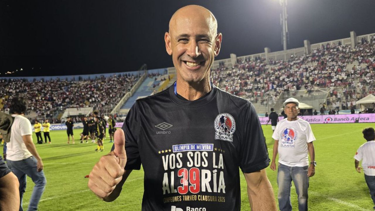 La decisión que tomó Eduardo Espinel tras ganar su primer título con Olimpia