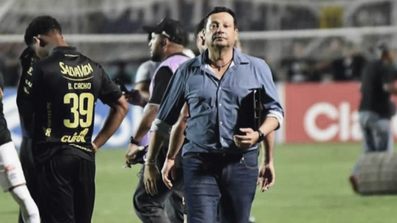 Revelan cuál sería el nuevo club de Jeaustin Campos tras perder la final con Real España